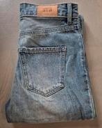 Jeans Stradivarius rechte pijpen, Kleding | Dames, Blauw, Ophalen of Verzenden, Zo goed als nieuw, W28 - W29 (confectie 36)