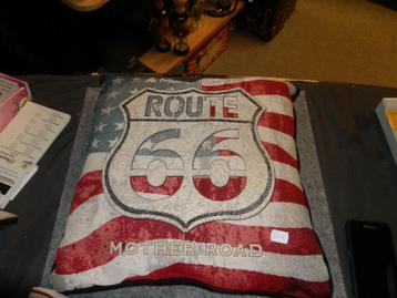 Route 66 kussens afm 40x40 cm nieuw beschikbaar voor biedingen