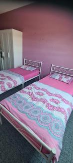 Eenpersoons metalen bed, Ophalen, Eenpersoons