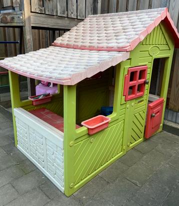 Smoby speelhuisje beschikbaar voor biedingen