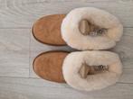 Ugg pantoffels maat 40 chestnut, UGG, Bruin, Nieuw, Ophalen of Verzenden