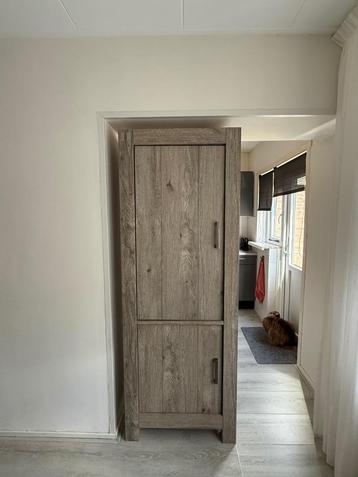Te koop bergkast grijs/beige