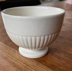 Wedgwood Edme groot kom/schaaltje op voet 9,5cm, Huis en Inrichting, Keuken | Servies, Ophalen of Verzenden, Zo goed als nieuw