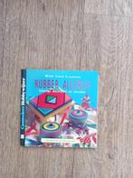 Boekje - Rubber Allerlei - Ria van Lanen, Hobby en Vrije tijd, Kralen en Sieraden maken, Ophalen, Zo goed als nieuw