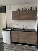 Keuken compleet / kitchenette, Ophalen, Bruin, Enkelwandige keuken, Zo goed als nieuw