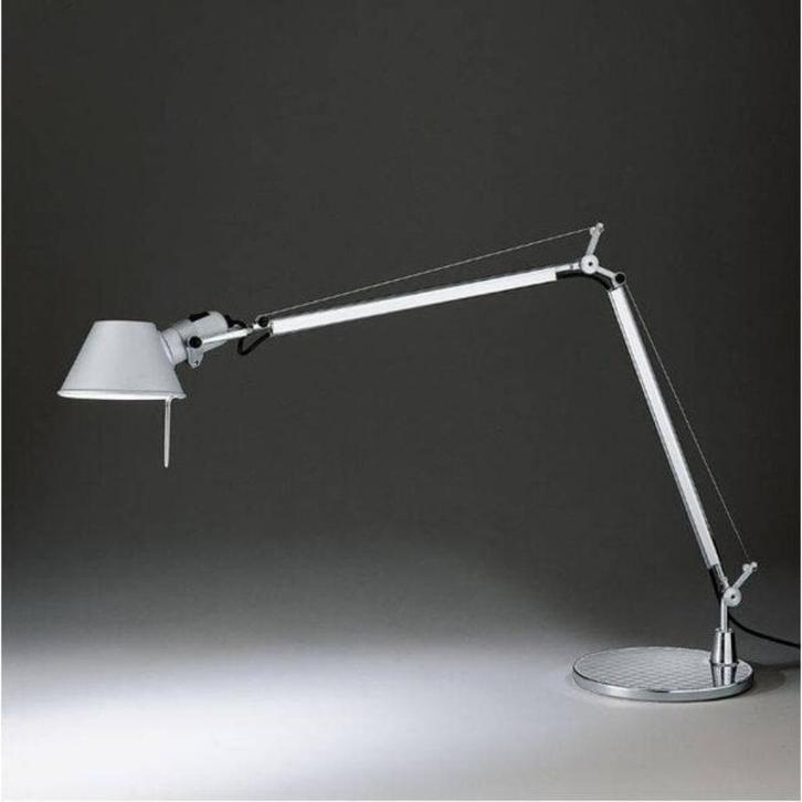 Artemide Tolomeo Tavolo (kleur: aluminium), Huis en Inrichting, Lampen | Tafellampen, Zo goed als nieuw, 75 cm of meer, Ophalen