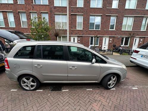 Opel Zafira 1.8 2007 Grijs, Auto's, Opel, Particulier, Zafira, Benzine, D, MPV, Handgeschakeld, Origineel Nederlands, Zilver of Grijs