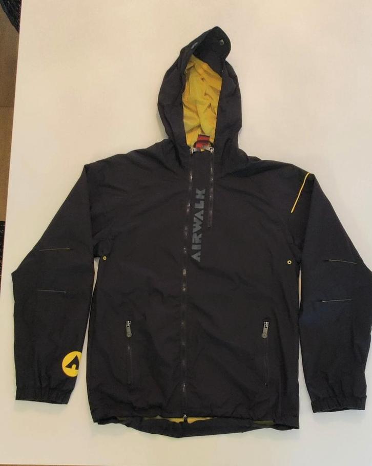 Airwalk,  jack met capuchon - S, Kleding | Heren, Jassen | Zomer, Gedragen, Zwart, Ophalen of Verzenden