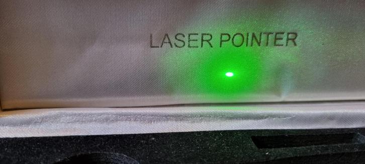 Groene laserpen ( nr 1 ), Muziek en Instrumenten, Licht en Laser, Zo goed als nieuw, Laser, Ophalen of Verzenden