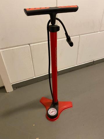 Nieuwe Fietspomp te KOOP beschikbaar voor biedingen