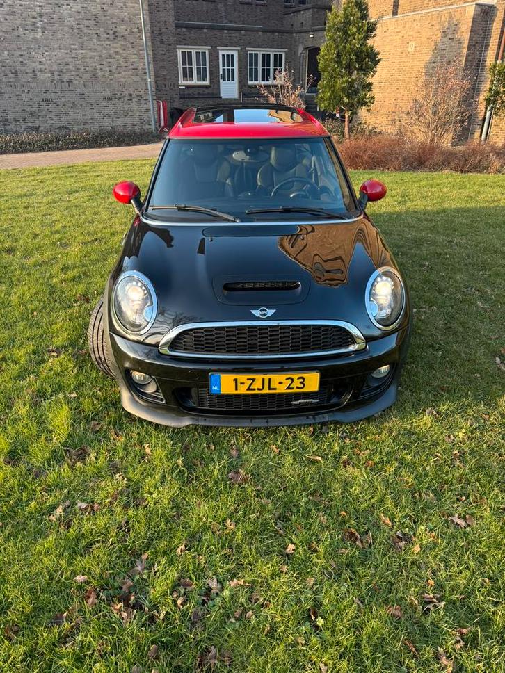 Mini Clubman 1.6 John Cooper Works 2014 Zwart, Auto's, Mini, Particulier, Clubman, Benzine, F, Stationwagon, Handgeschakeld, Geïmporteerd