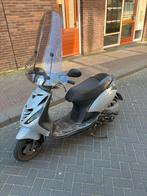 Piaggio zip 4t 50cc 2014, Fietsen en Brommers, Scooters | Piaggio, Ophalen, Gebruikt, Zip, Benzine