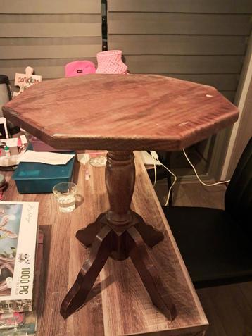 bijzet tafel  beschikbaar voor biedingen