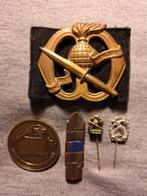 Lot KCT emblemen Korps Commando Troepen jaren '70, Verzenden, Landmacht, Nederland, Embleem of Badge