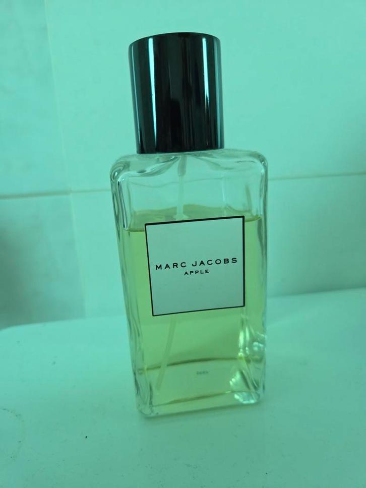 Marc Jacobs Apple Splash - Eau de Toilette, Sieraden, Tassen en Uiterlijk, Uiterlijk | Parfum, Zo goed als nieuw, Ophalen of Verzenden