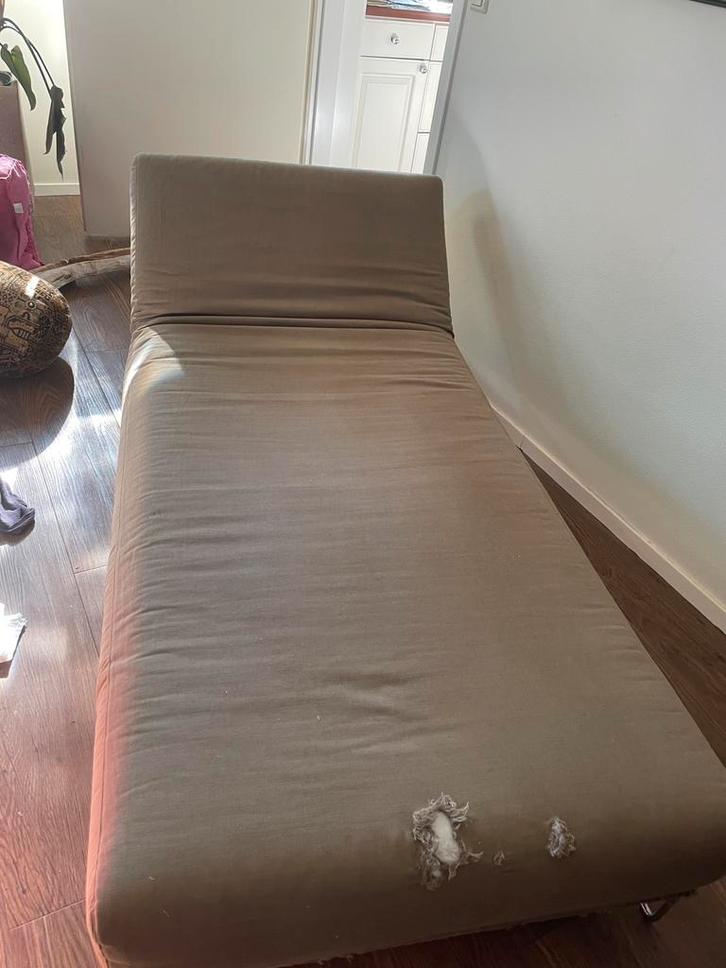 bank chaise longue, Huis en Inrichting, Banken | Bankstellen, Gebruikt, Rechte bank, Eenpersoons, 150 tot 200 cm, Metaal, Stof