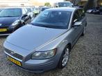 Volvo V50 1.8 Elite airco cruise control trekhaak 17 inch sp, Voorwielaandrijving, 65 €/maand, Gebruikt, 4 cilinders