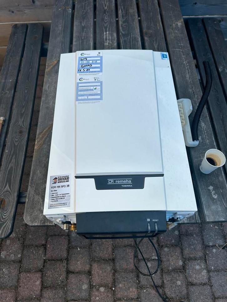 2014, remeha tzerra 39c (11 jaar oud), Doe-het-zelf en Verbouw, Verwarming en Radiatoren, Gebruikt, Cv-ketel of Combi-ketel, 800 watt of meer