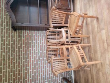 6 teakhouten eetkamerstoelen  beschikbaar voor biedingen