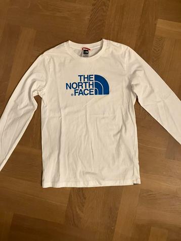 Nieuw shirt North Face beschikbaar voor biedingen