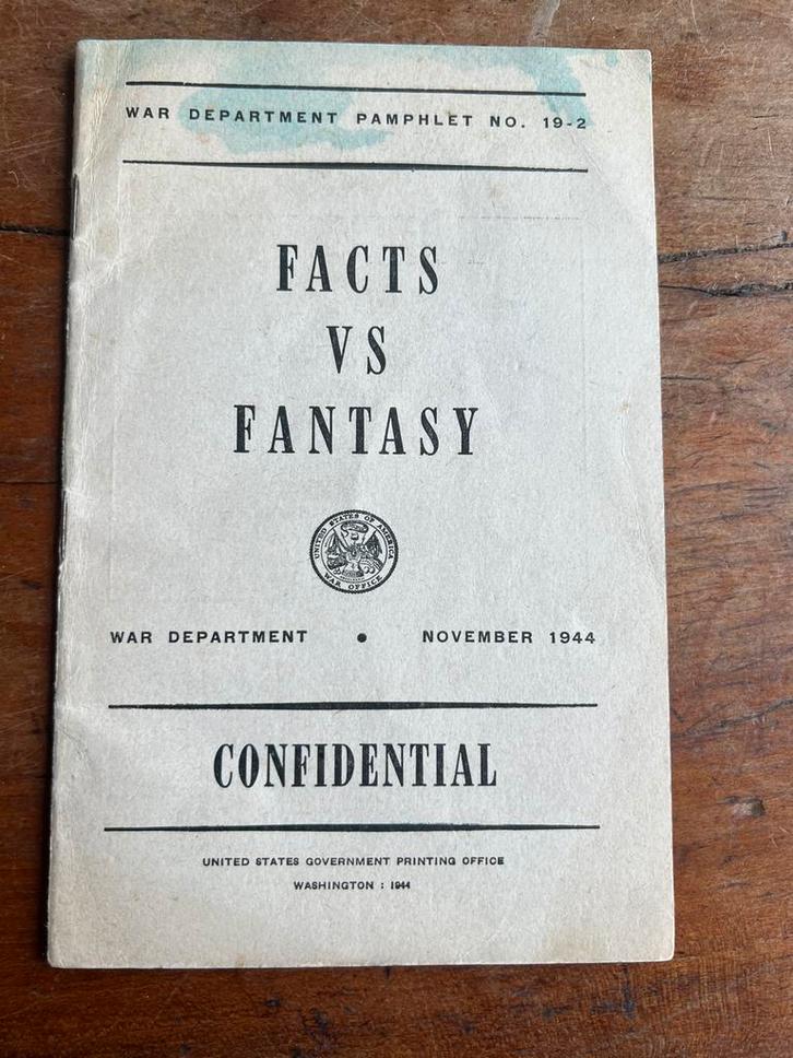 WO2 Amerikaans facts fantasy 1944 brochure Duitsland geheim, Verzamelen, Militaria | Tweede Wereldoorlog, Boek of Tijdschrift