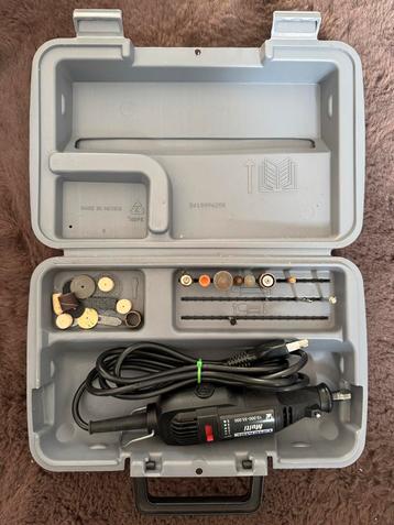 Dremel Multi Tool met Accessoires beschikbaar voor biedingen