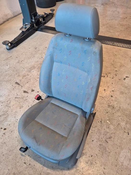 2x voorstoel VW Caddy 2007, Auto-onderdelen, Interieur en Bekleding, Ophalen of Verzenden