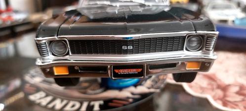 Zeer zeldzame chevy nova no box car&corvette nationals, Hobby en Vrije tijd, Modelauto's | 1:18, Zo goed als nieuw, Ophalen of Verzenden