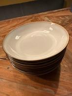 8 Diepe Borden - Perfecte Staat!, Ophalen of Verzenden, Zo goed als nieuw, Bord(en), Effen