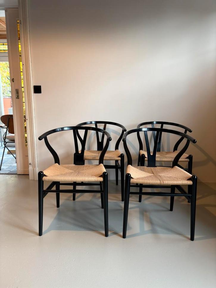 Carl Hansen CH24 // 4 x Wishbone chairs Hans wegner, Huis en Inrichting, Stoelen, Gebruikt, Vier, Hout, Zwart, Ophalen
