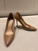 Guess Bruine Pumps Maat 40, Ophalen of Verzenden, Gedragen, Bruin, Pumps