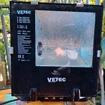 Professionele terreinverlichting  VETEC 400Watt  MN.  beschikbaar voor biedingen
