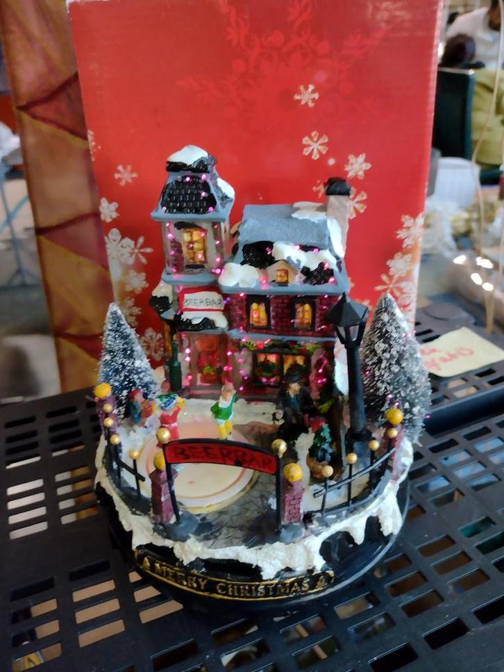 Kerst tafereel met licht en geluid, Diversen, Kerst, Zo goed als nieuw, Ophalen