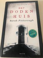 Het Dodenhuis - Sarah Pinborough, Ophalen of Verzenden, Zo goed als nieuw, Nederland
