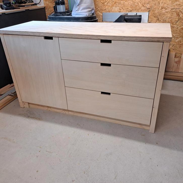 Werkbank tekoop!!, Doe-het-zelf en Verbouw, Werkbanken, Nieuw, 170 cm of meer, Ophalen