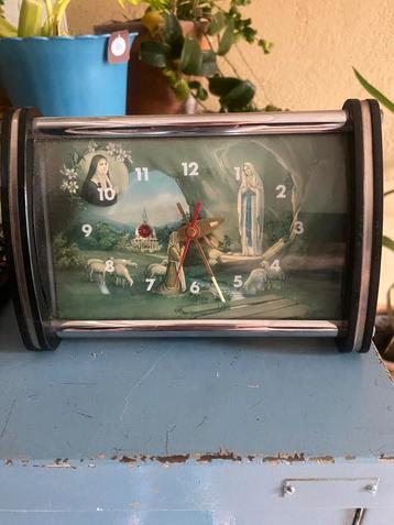 Wekker retro beschikbaar voor biedingen