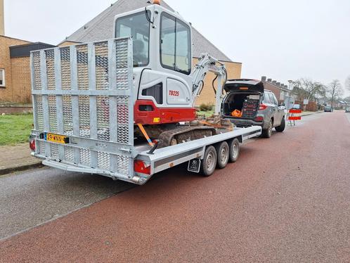 Transport-vervoerdiensten machine/auto/goederen, Diensten en Vakmensen, Koeriers, Chauffeurs en Taxi's