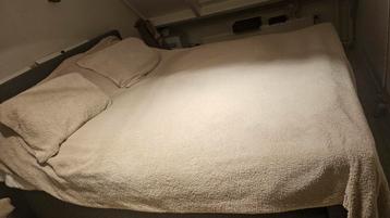 Novitesse Teddy Dekbedovertrek 240x220 + 2 Slopen beschikbaar voor biedingen