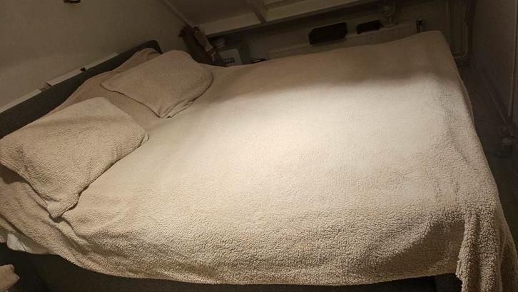 Novitesse Teddy Dekbedovertrek 240x220 + 2 Slopen, Huis en Inrichting, Slaapkamer | Beddengoed, Gebruikt, Dekbedovertrek, Tweepersoons