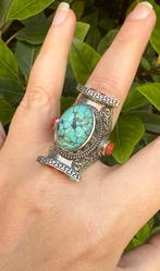 Waanzinnige grote 925 sterling zilveren ring met Turkoois., 18 tot 19, Ophalen of Verzenden, Zo goed als nieuw, Met edelsteen