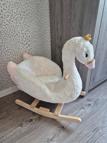 Hobbelpaard zwaan hobbel zwaan meisje wit roze  beschikbaar voor biedingen