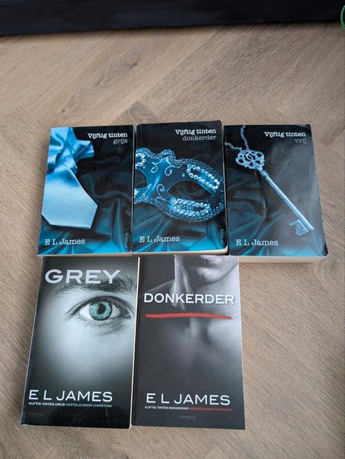 Vijftig Tinten Grijs Boekenreeks - E L James, Boeken, Romans, Gelezen, Ophalen of Verzenden