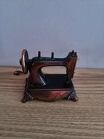 Vintage Play-Me Spain Naaimachine Puntenslijper – Miniatuur, Ophalen of Verzenden
