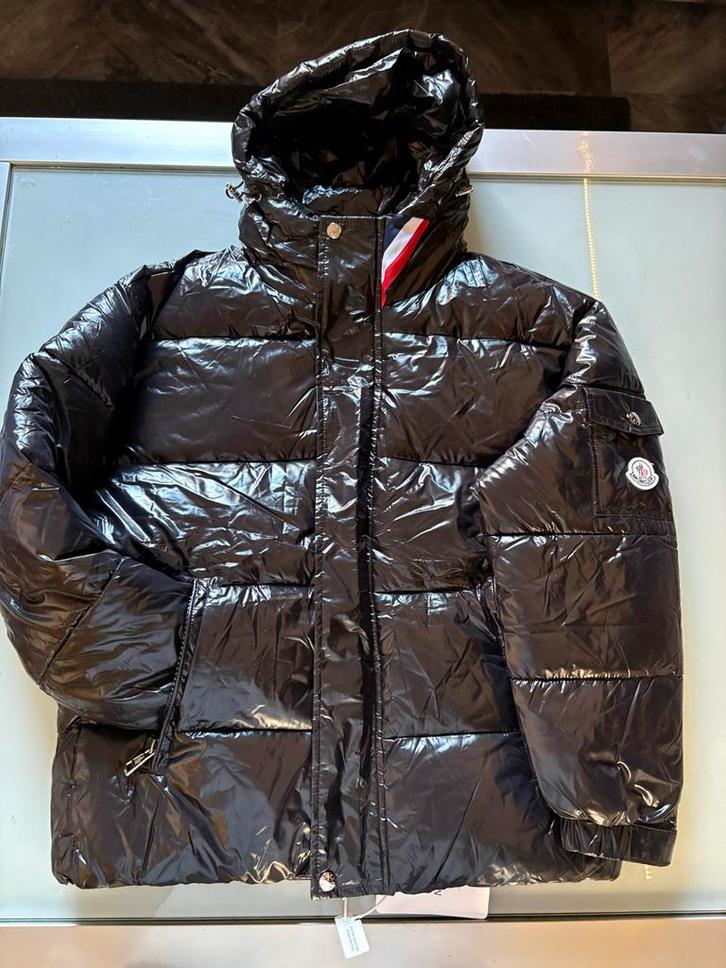 Moncler Maya Winterjas - nieuw, Kleding | Heren, Jassen | Winter, Zo goed als nieuw, Maat 48/50 (M), Zwart, Ophalen of Verzenden
