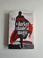 A Darker Shade of Magic (Engels) - V.E. Schwab, Boeken, V.E. Schwab, Ophalen of Verzenden, Zo goed als nieuw, Fictie