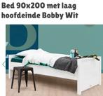 Bobby Wit BED + MATRAS: 90x200 met een laag hoofdeinde., Kinderen en Baby's, Kinderkamer | Bedden, Ophalen, 85 tot 100 cm, Zo goed als nieuw