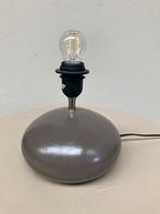 Tafellamp Kenwell Trading taupe kleur keramiek zonder kap, Minder dan 50 cm, Ophalen of Verzenden, Zo goed als nieuw