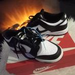 Nike Dunk Low Panda - Maat 40 - Nieuw!, Ophalen of Verzenden, Nieuw, Zwart, Sneakers of Gympen