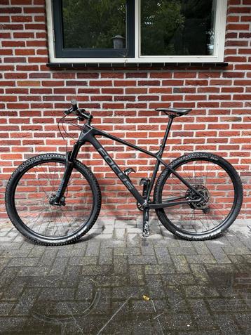 Focus Raven 8.6 Carbon MTB - Maat L, SRAM nagenoeg nieuw! beschikbaar voor biedingen