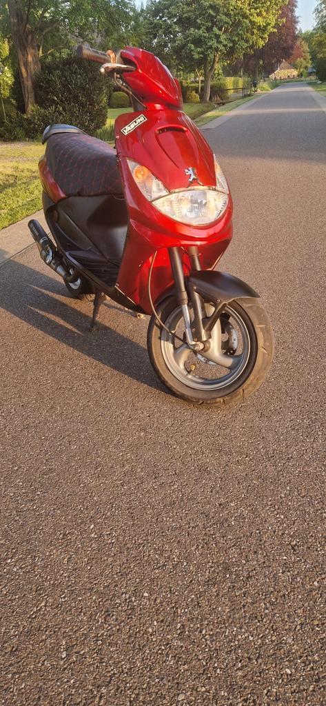 Nette Peugeot vivacity 50cc, Fietsen en Brommers, Brommeronderdelen | Scooters, Ophalen